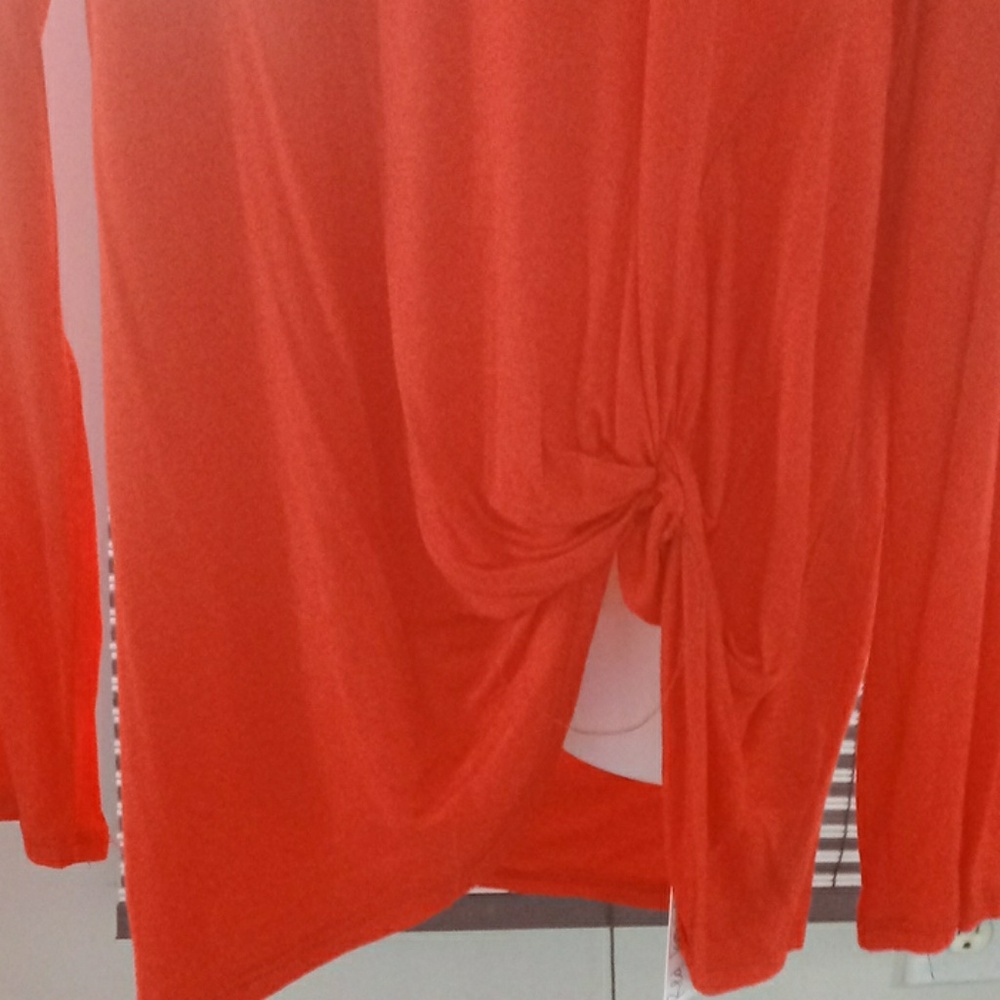 ❌Red knot tee❌ - Picture 2 of 2